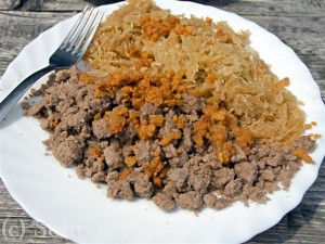Zabeljeni žganci in kislo zelje = njami